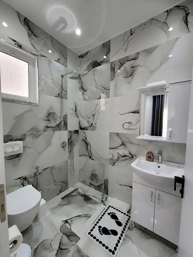 Luxury Room'S By Lika Sarandë 0*,