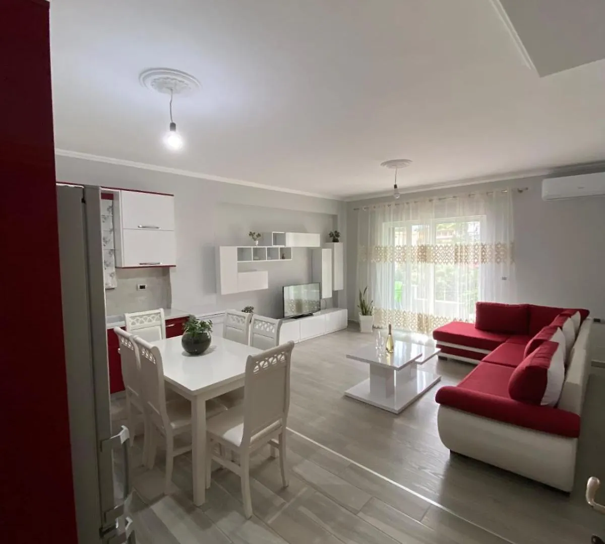 Affittacamere Luxury Room'S By Lika Sarandë